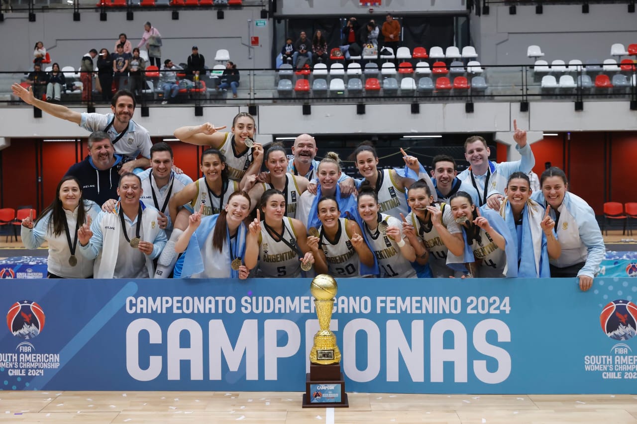 CAMPEONAS INVICTAS 